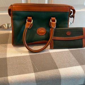 Dooney and Bourke vintage 💕